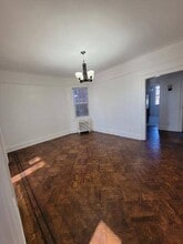 51-56-56 47th St, Unit 6315 in Queens, NY - Building Photo - Building Photo