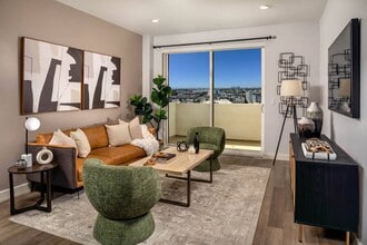 Lana in Culver City, CA - Building Photo - Building Photo