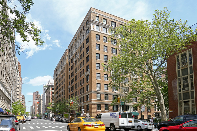 1089-1091 Madison Ave in New York, NY - Building Photo - Building Photo