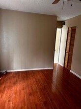 8450 Lagos De Campo Blvd in Tamarac, FL - Building Photo - Building Photo