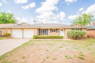 3216 67th St in Lubbock, TX - Building Photo