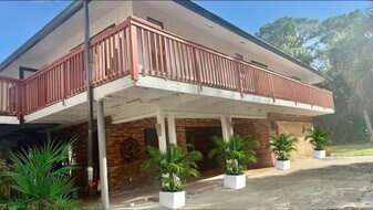 1464 Gallop Dr in Loxahatchee, FL - Building Photo