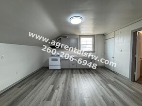 2903 Queen St in Fort Wayne, IN - Building Photo - Building Photo