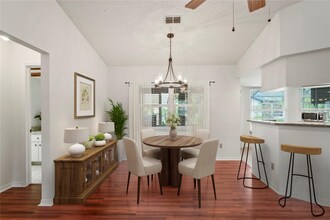 8621 Bridgewater Dr in New Port Richey, FL - Building Photo - Building Photo