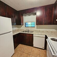 3701 Donovan Dr in Tallahassee, FL - Building Photo - Building Photo