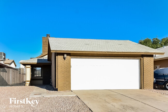 77 Parrish Ln in Las Vegas, NV - Building Photo - Building Photo