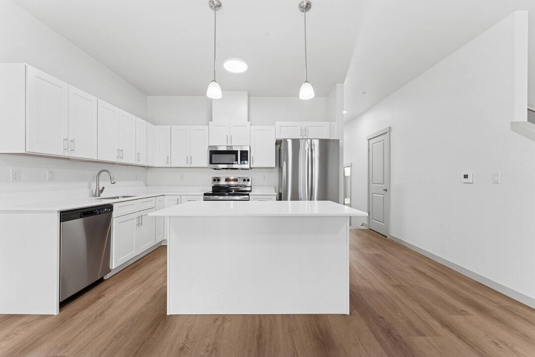 Titan Hill Townhomes in Salem, OR - Foto de edificio