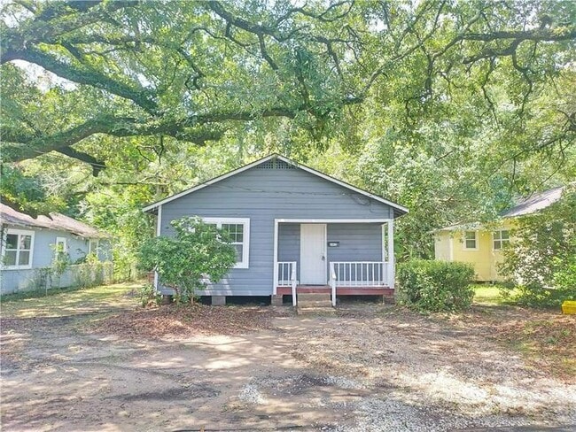 property at 2413 Columbus Ave