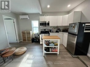 850 Carlaw Ave in Toronto, ON - Building Photo - Building Photo