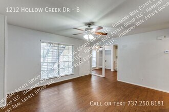 1212 Hollow Creek Dr in Austin, TX - Building Photo - Building Photo
