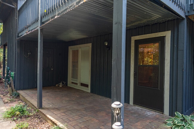 7887 Kinglet Rd in Connelly Springs, NC - Building Photo - Building Photo