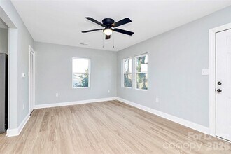 1521 Effingham Rd in Charlotte, NC - Building Photo - Building Photo