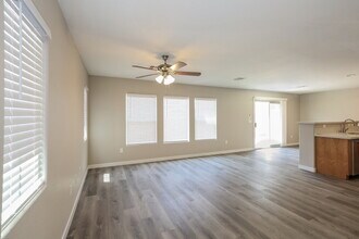 25 Yellow Peak Ave in North Las Vegas, NV - Building Photo - Building Photo