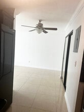 8840 Fontainebleau Blvd in Miami, FL - Building Photo - Building Photo