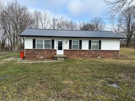 84 Silver Dr in Sonora, KY - Building Photo