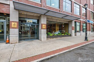 110 Somerset St in New Brunswick, NJ - Building Photo - Building Photo