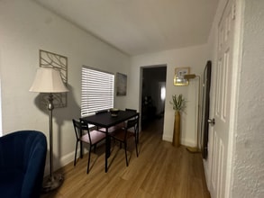 160 NW 60th St in Miami, FL - Building Photo - Building Photo