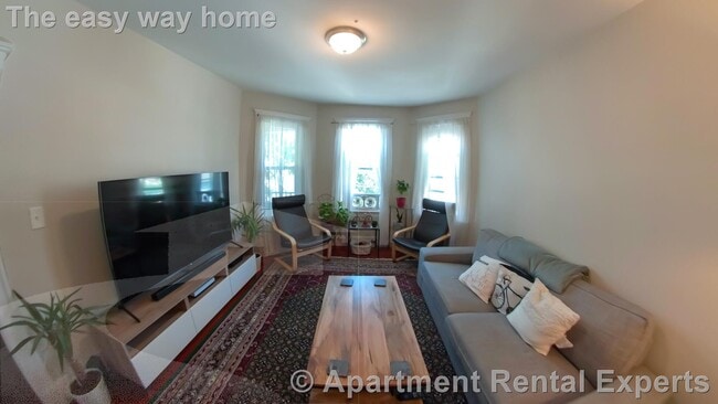 6 Hinckley St in Somerville, MA - Building Photo - Building Photo