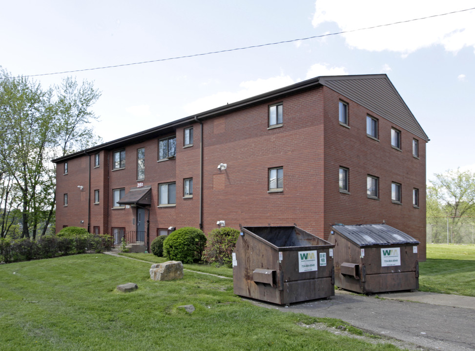 Three Rivers Manor in Pittsburgh, PA - Building Photo