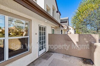 12614 Carmel Country Rd in San Diego, CA - Building Photo - Building Photo