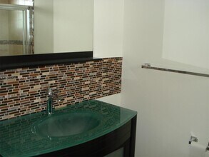 7933 West Dr in North Bay Village, FL - Building Photo - Building Photo