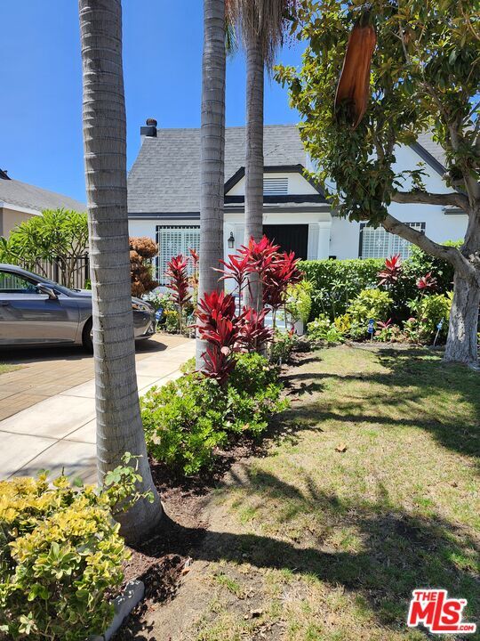 property at 857 S Norton Ave