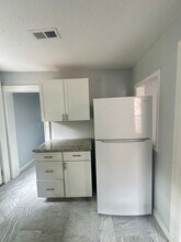 410 Glover Ave in Enterprise, AL - Building Photo - Building Photo