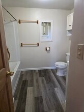 3255 N Lakeshore Dr in Ludington, MI - Building Photo - Building Photo