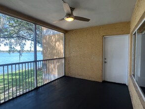 2341 NW 33rd St in Oakland Park, FL - Building Photo - Building Photo