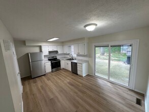 37 Campbell Dr in Parkersburg, WV - Building Photo - Building Photo