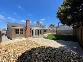 6025 Banbury St in San Diego, CA - Building Photo - Building Photo
