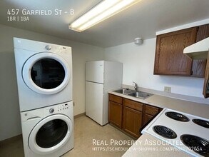 457 Garfield St in Seattle, WA - Building Photo - Building Photo