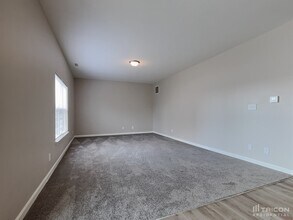 15183 Royal Grove Dr in Noblesville, IN - Building Photo - Building Photo