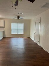 108 Shaw in Tom Bean, TX - Building Photo - Building Photo