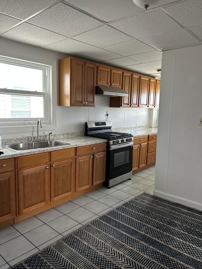 230 Main St in Everett, MA - Building Photo - Building Photo