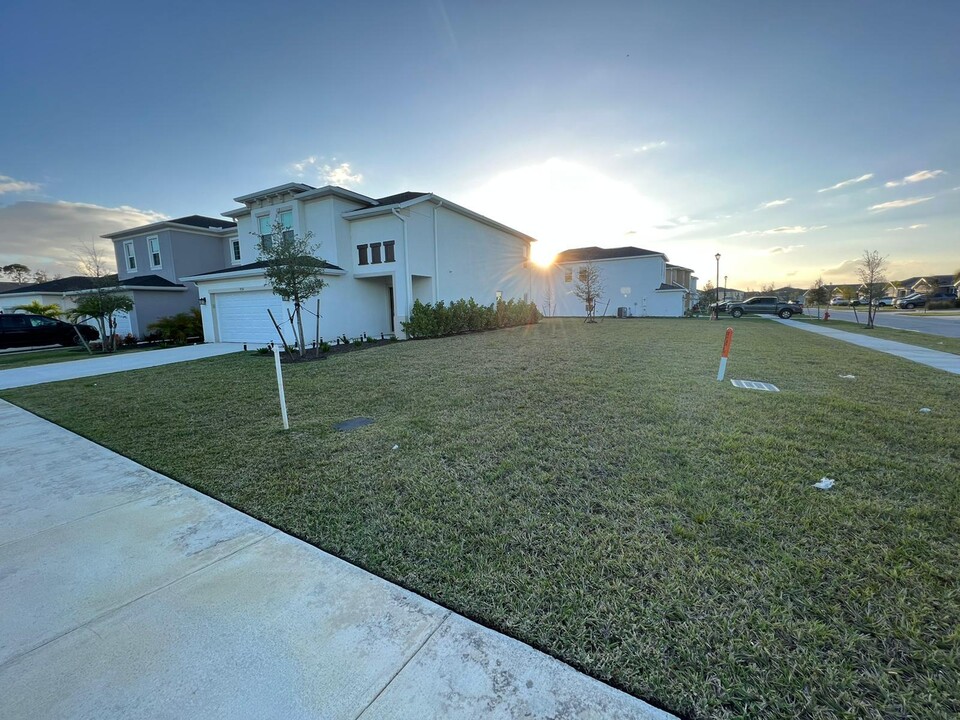 9350 Ligorio Wy in Port St. Lucie, FL - Building Photo