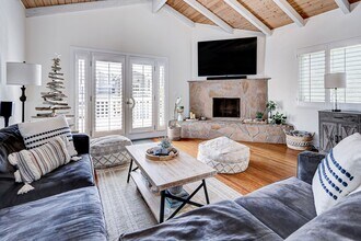 1736 Steinhart Ave in Redondo Beach, CA - Building Photo - Building Photo