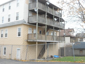 1215 Milton Ave in Syracuse, NY - Building Photo - Building Photo