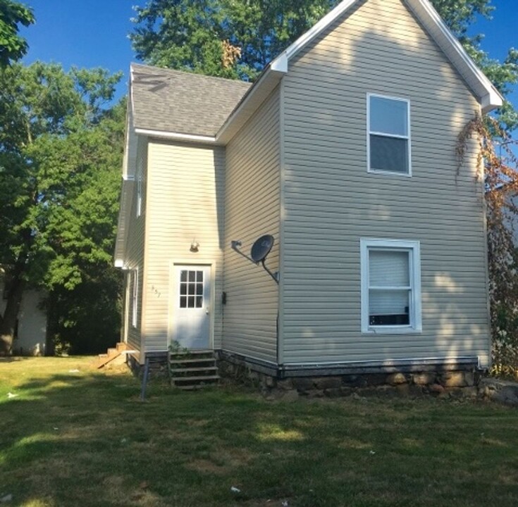 357 Newman St in Mansfield, OH - Building Photo