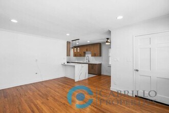1912 Gateway Dr in San Diego, CA - Building Photo - Building Photo