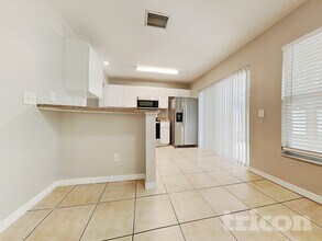 32437 Fish Hook Lp in Wesley Chapel, FL - Building Photo - Building Photo