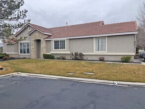 1495 Wild Wolf Way in Reno, NV - Building Photo - Building Photo