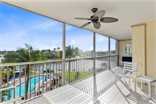 400 N Federal Hwy in Deerfield Beach, FL - Building Photo