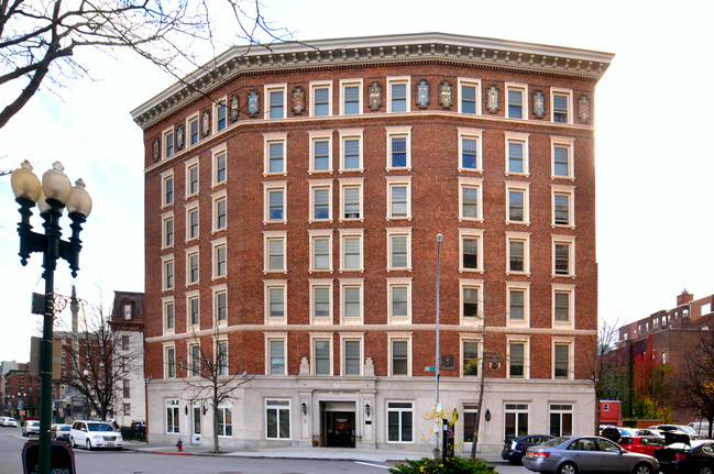 Monument Square Apartments