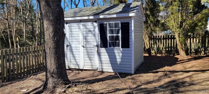 6029 Ironworks Ct in Mechanicsville, VA - Foto de edificio - Building Photo