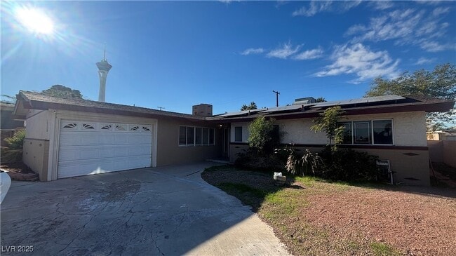 property at 1516 Houssels Ave