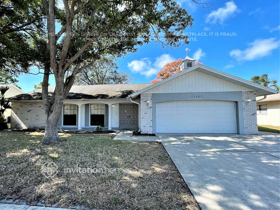 13407 Shadberry Ln in Hudson, FL - Building Photo