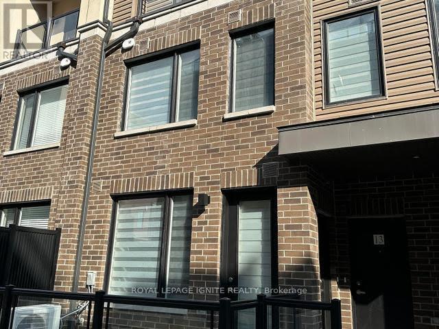 3409-3409 Ridgeway Dr in Mississauga, ON - Building Photo - Building Photo