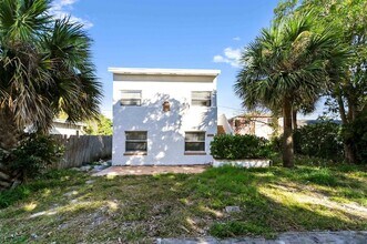 515 Putnam Rd in West Palm Beach, FL - Foto de edificio - Building Photo