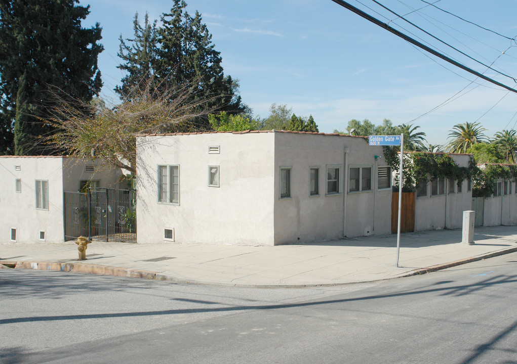 1665-1679 Golden Gate Ave in Los Angeles, CA - Building Photo